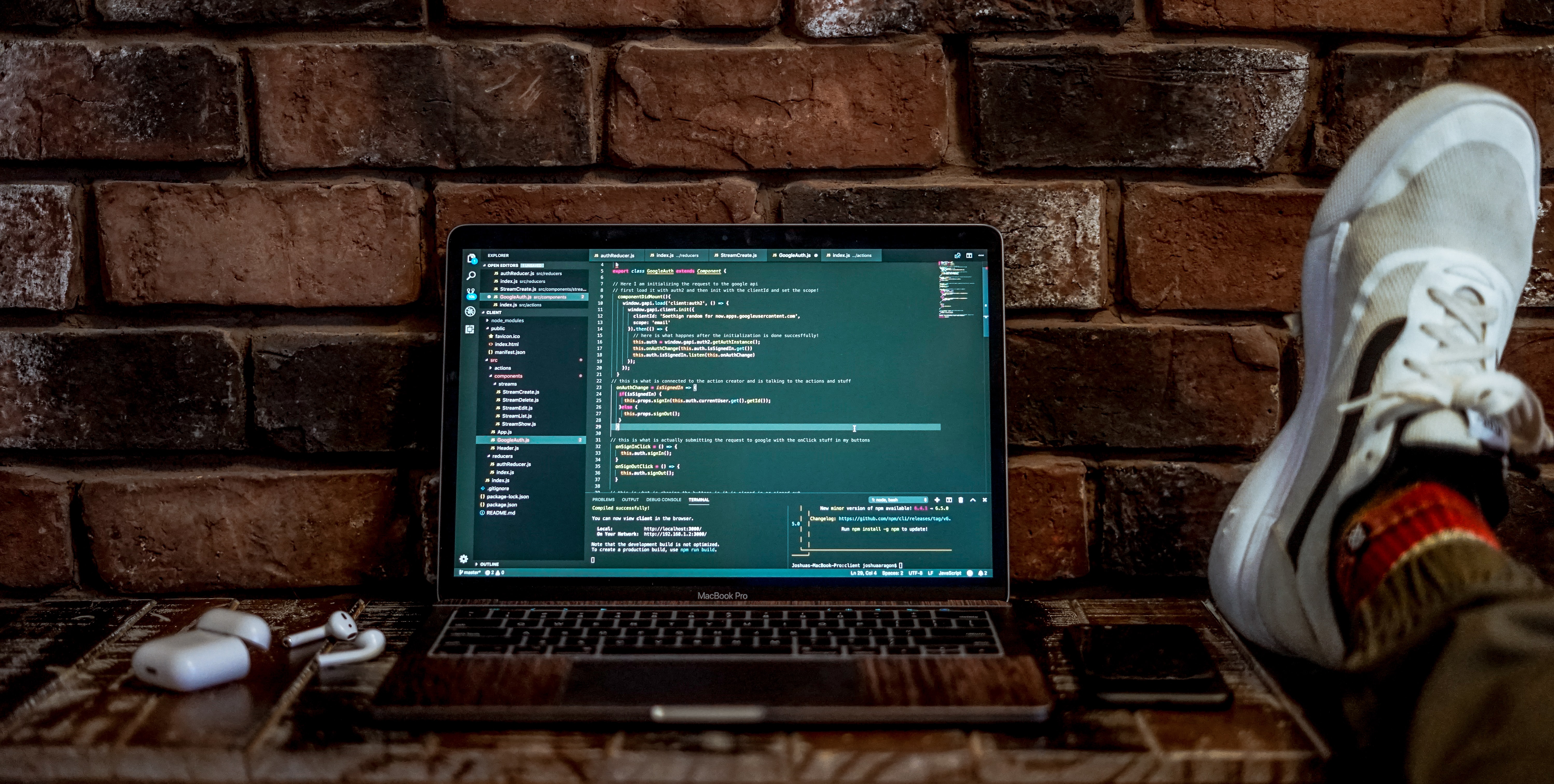The easy way to add syntax highlighting to your NextJS blog using ...